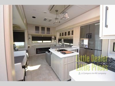 2025 Grand Design Solitude - Photo 8