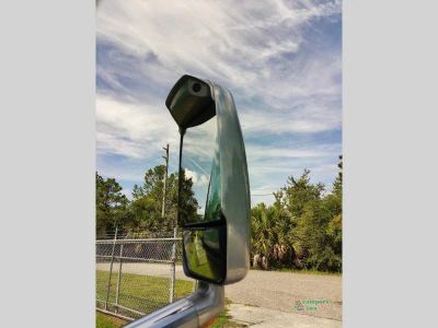 2016 Tiffin Motorhomes Phaeton — photo 27 view