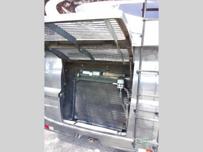 2016 Tiffin Motorhomes Phaeton — photo 40 view