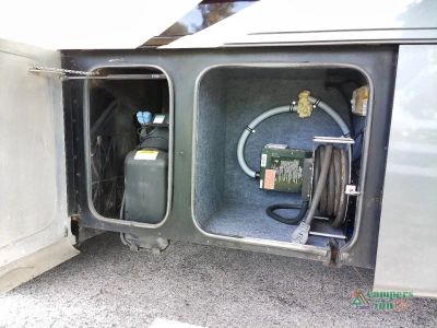 2016 Tiffin Motorhomes Phaeton — photo 23 view