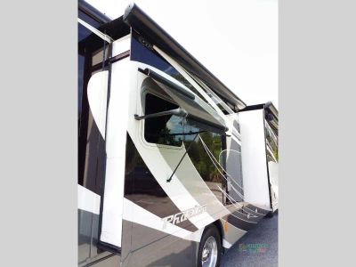 2016 Tiffin Motorhomes Phaeton — photo 25 view