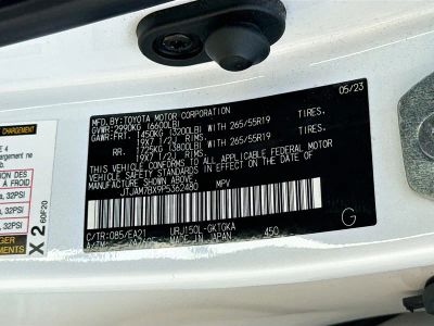 2023 Lexus GX — photo 43 view