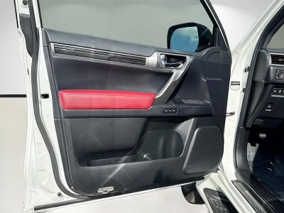 2023 Lexus GX — photo 22 view