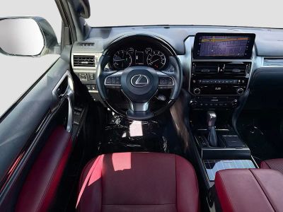 2023 Lexus GX — photo 16 view