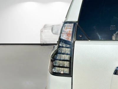 2023 Lexus GX — photo 11 view