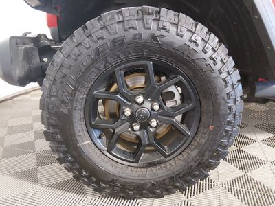2025 Jeep Wrangler - Photo 10