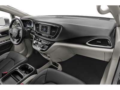 2018 Chrysler Pacifica - Photo 18