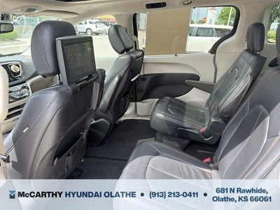 2018 Chrysler Pacifica - Photo 4