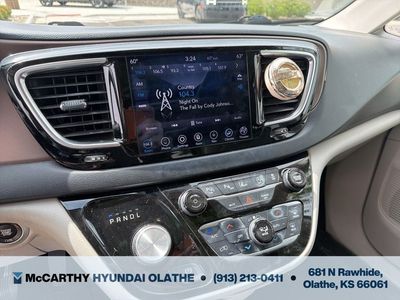 2018 Chrysler Pacifica - Photo 6