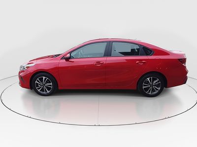 2023 Kia Forte - Photo 4