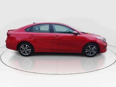2023 Kia Forte - Photo 8
