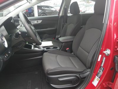 2023 Kia Forte - Photo 20