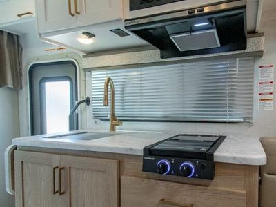 2026 Thor Motor Coach Chateau - Photo 8