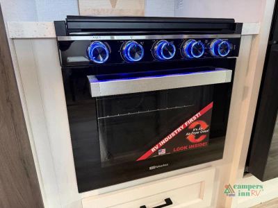 2026 Venture RV SportTrek Touring Edition — photo 18 view