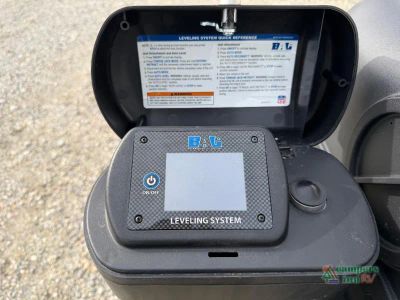 2026 Venture RV SportTrek Touring Edition — photo 44 view