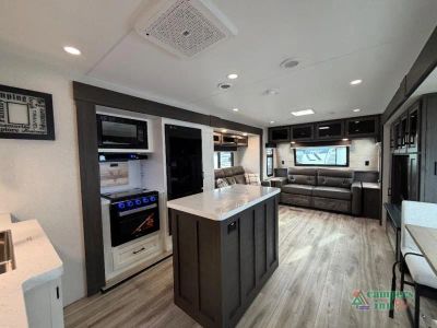 2026 Venture RV SportTrek Touring Edition — photo 8 view