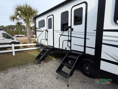 2026 Venture RV SportTrek Touring Edition — photo 45 view