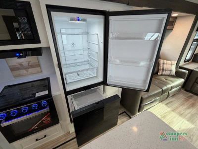 2026 Venture RV SportTrek Touring Edition — photo 23 view