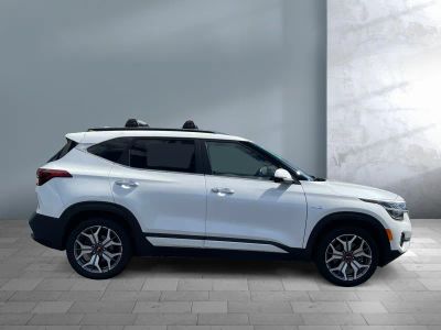 2021 Kia Seltos — photo 7 view