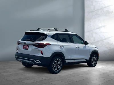 2021 Kia Seltos — engine compartment view