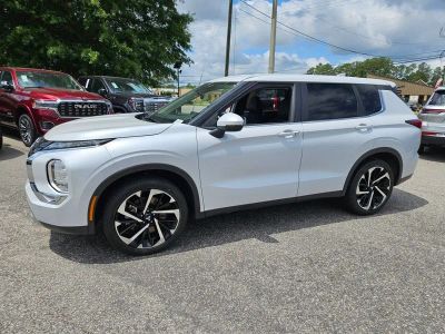 2024 Mitsubishi Outlander — rear three-quarter view