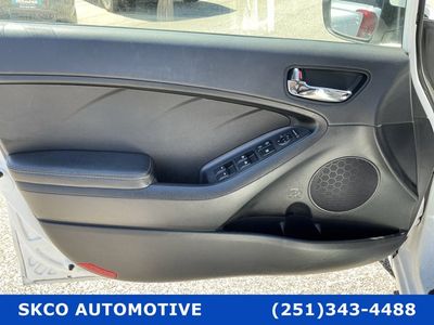 2016 Kia Forte 5-Door - Photo 13