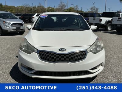 2016 Kia Forte 5-Door - Photo 2
