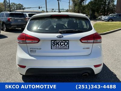 2016 Kia Forte 5-Door - Photo 3