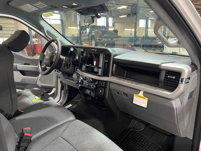2026 Ford Super Duty F-350 SRW — photo 22 view