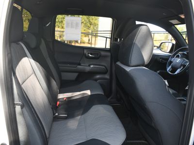 2021 Toyota Tacoma - Photo 17