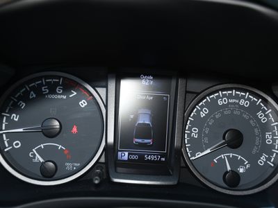 2021 Toyota Tacoma - Photo 12