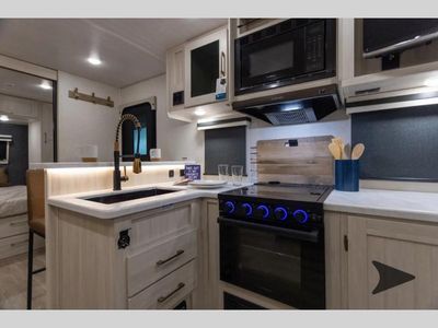 2026 Forest River RV Surveyor Legend - Photo 6