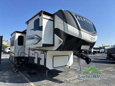 2022 Keystone RV Alpine - Photo 4