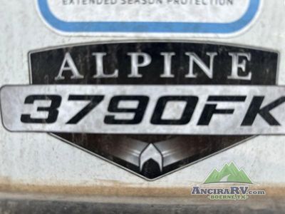 2022 Keystone RV Alpine - Photo 27