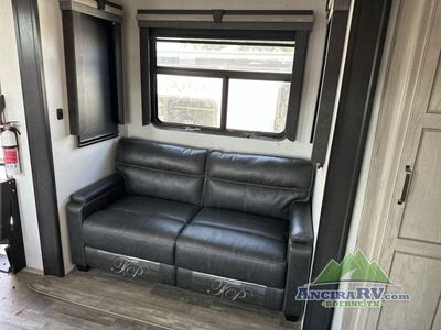 2022 Keystone RV Alpine - Photo 9