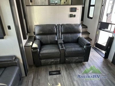 2022 Keystone RV Alpine - Photo 8