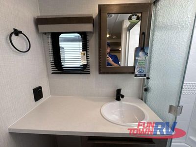 2024 Forest River RV Rockwood Ultra Lite - Photo 38