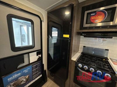 2024 Forest River RV Rockwood Ultra Lite - Photo 27