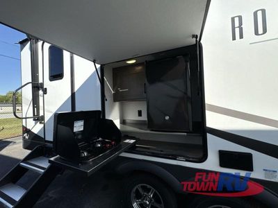2024 Forest River RV Rockwood Ultra Lite - Photo 14