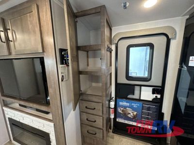 2024 Forest River RV Rockwood Ultra Lite - Photo 28