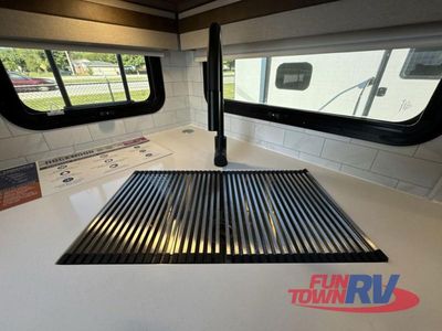 2024 Forest River RV Rockwood Ultra Lite - Photo 24