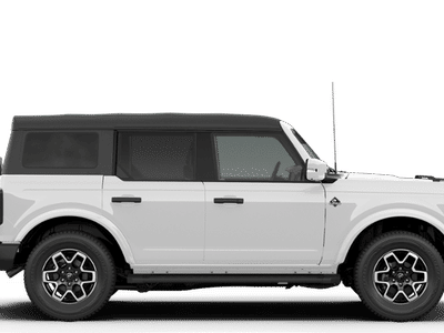 2026 Ford Bronco — photo 10 view