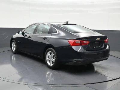 2022 Chevrolet Malibu — rear three-quarter view