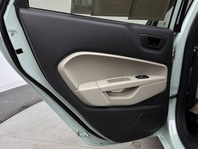 2017 Ford Fiesta - Photo 20