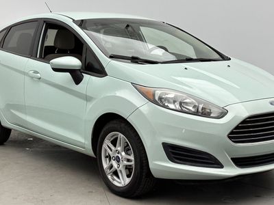 2017 Ford Fiesta - Photo 3