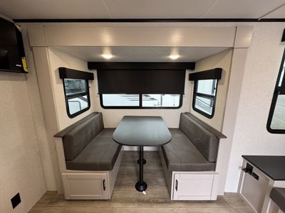 2026 Jayco Jay Feather Air - Photo 13
