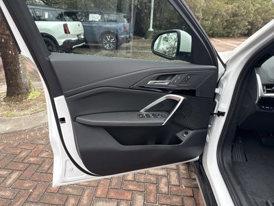 2026 BMW X1 xDrive28i - Photo 11