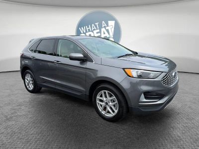 2024 Ford Edge SEL in Gray Metallic — front three-quarter view