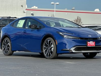 2026 Toyota Prius Plug-in Hybrid — photo 9 view