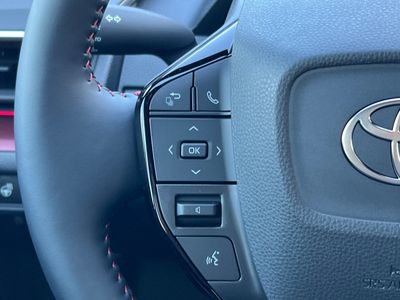 2026 Toyota Prius Plug-in Hybrid — photo 24 view